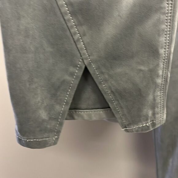 Laurie Felt Los Angeles Faux Suede Baby Bell Vital Stretch Technology Pants- 6 - Picture 4 of 13